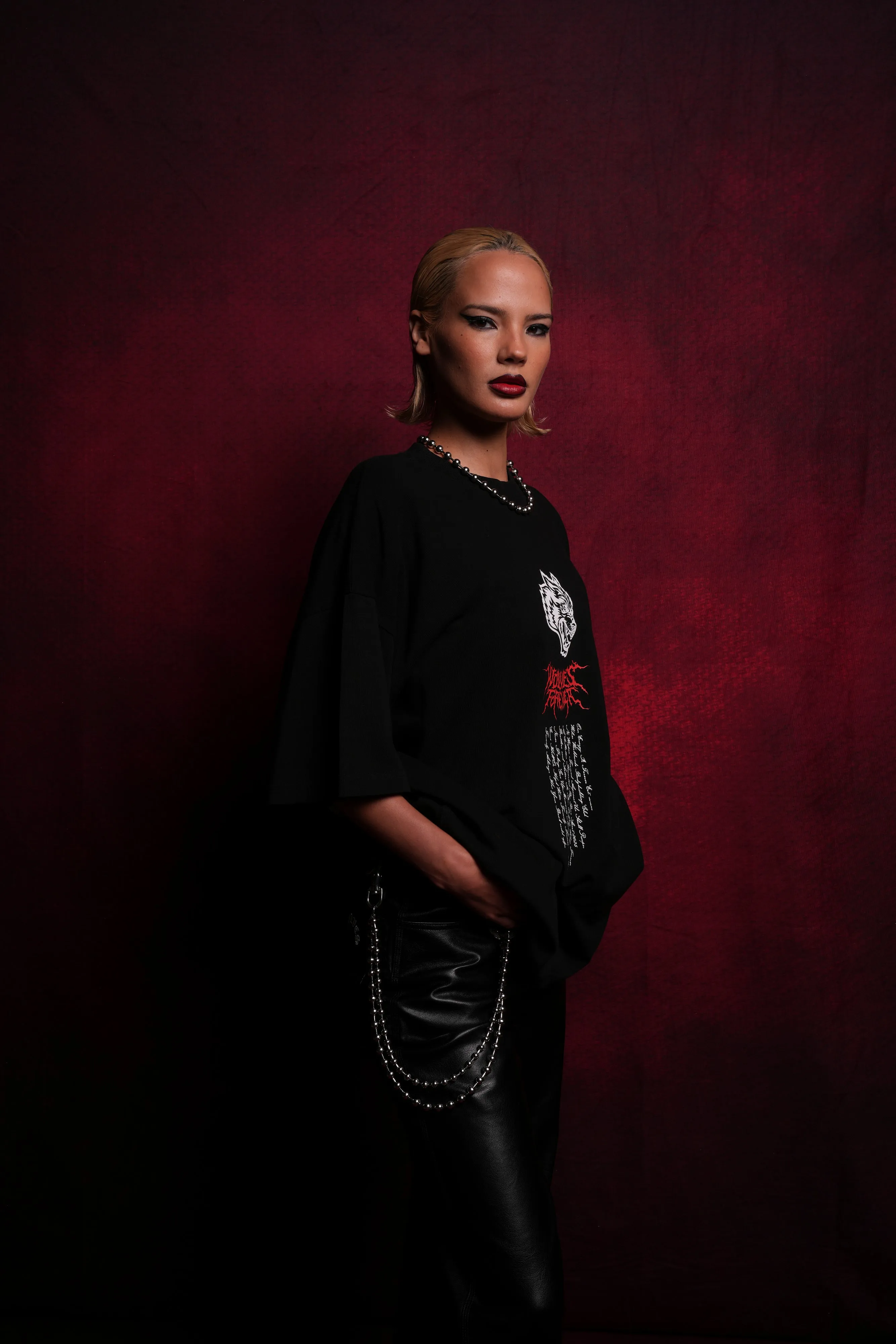 Hesh Wolf "Premium" Oversized Tee in Black